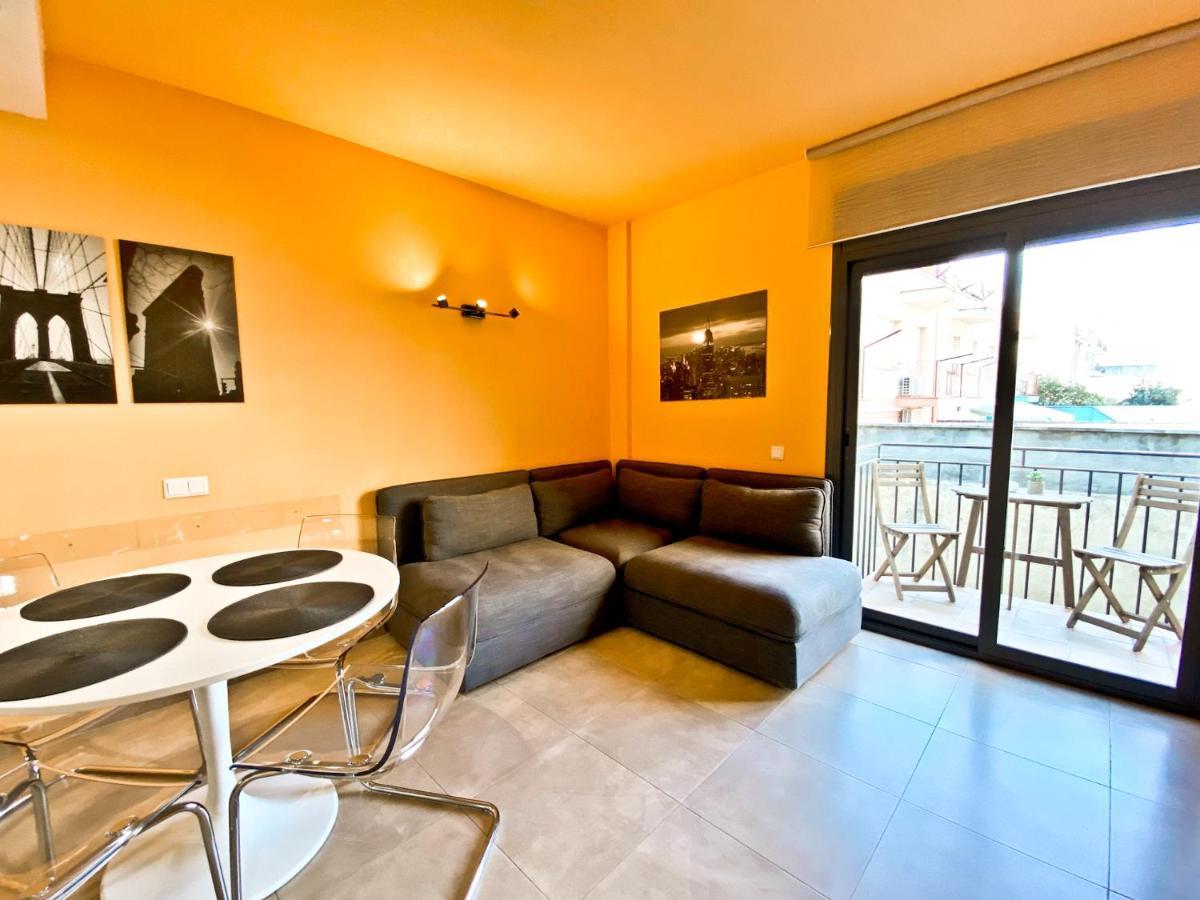 Urban Manresa-City Center Apartment With Balcony Екстер'єр фото