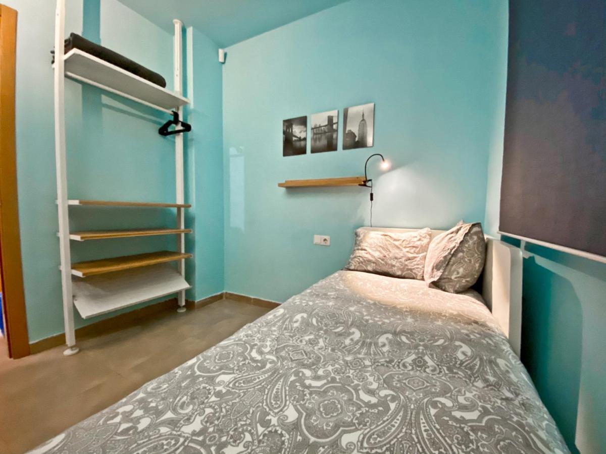 Urban Manresa-City Center Apartment With Balcony Екстер'єр фото