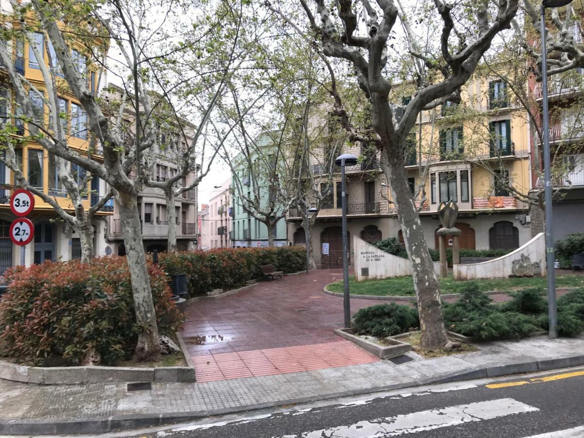 Urban Manresa-City Center Apartment With Balcony Екстер'єр фото